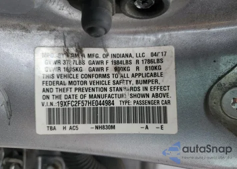 2017 Honda Civic Lx z USA, uszkodzony, nr VIN 19XFC2F57HE044984